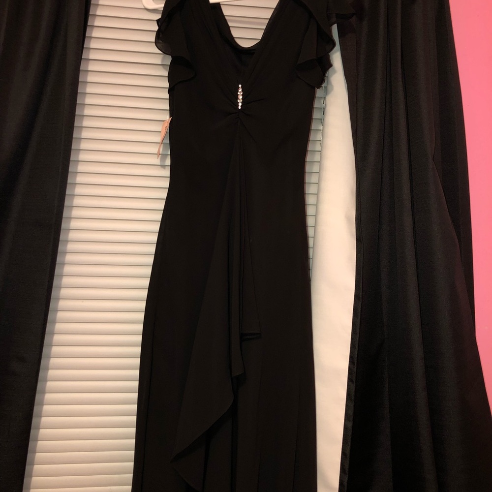 Brand New Beautiful Black Dress